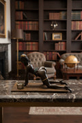 Moderne Wiener Bronzefigur Dame kniend – Gemarkt, Sehr detailreich, 21 cm