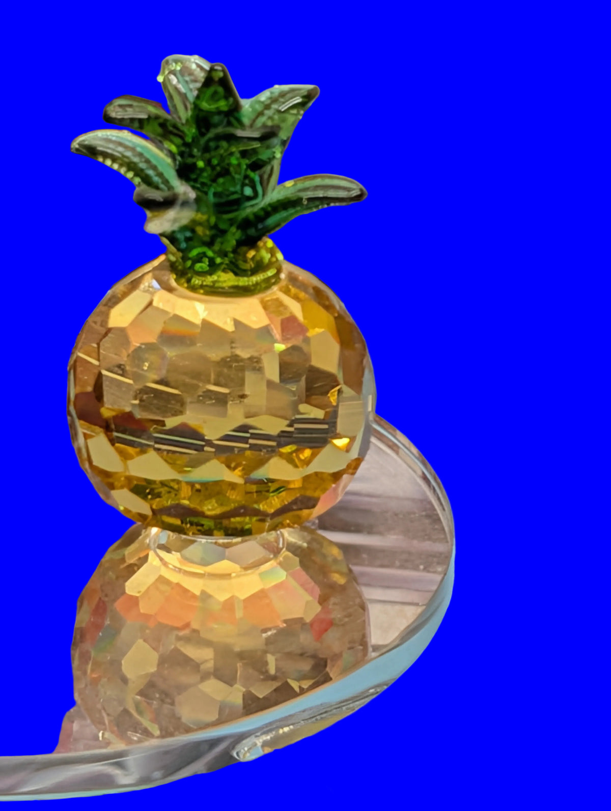 Farbige Glas-Ananas Figur – Dekoratives Kunstobjekt, Liebhaberstück