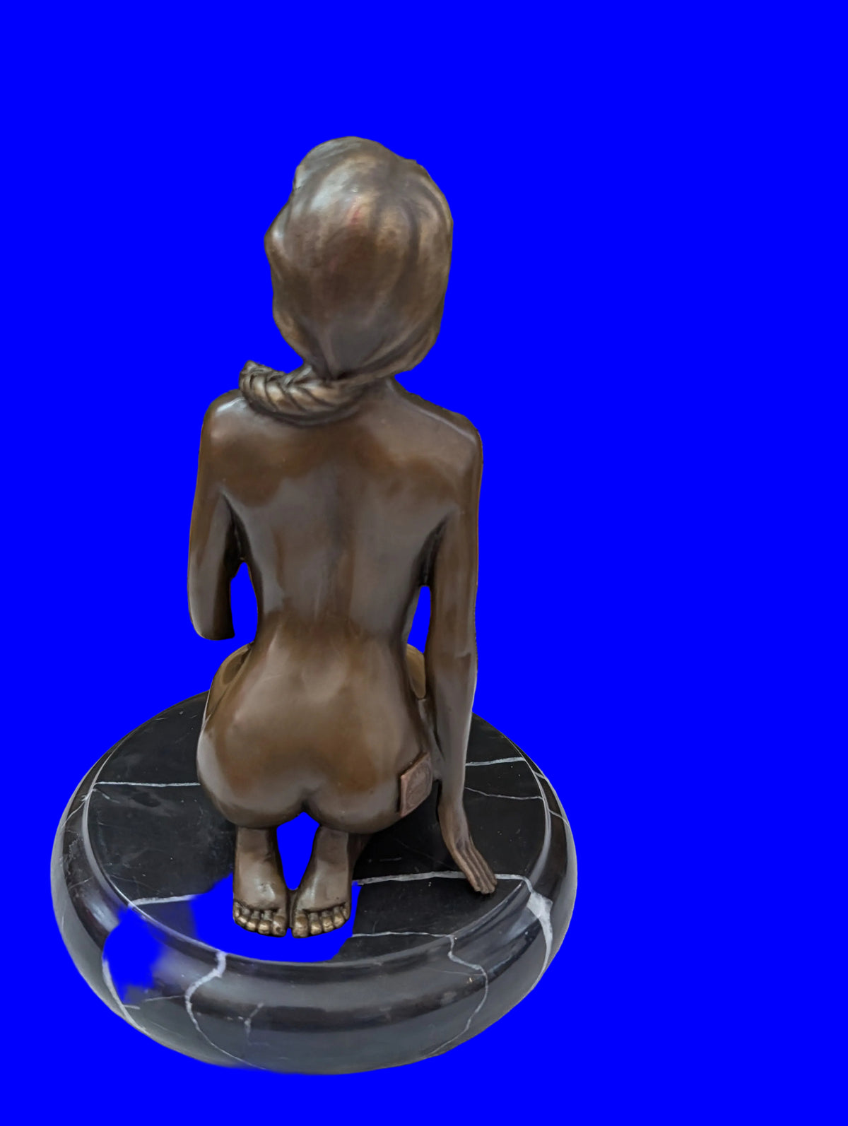 Bronzefigur Lady präsentiert ihre Schönheit – Top Skulptur, Sammlerstück