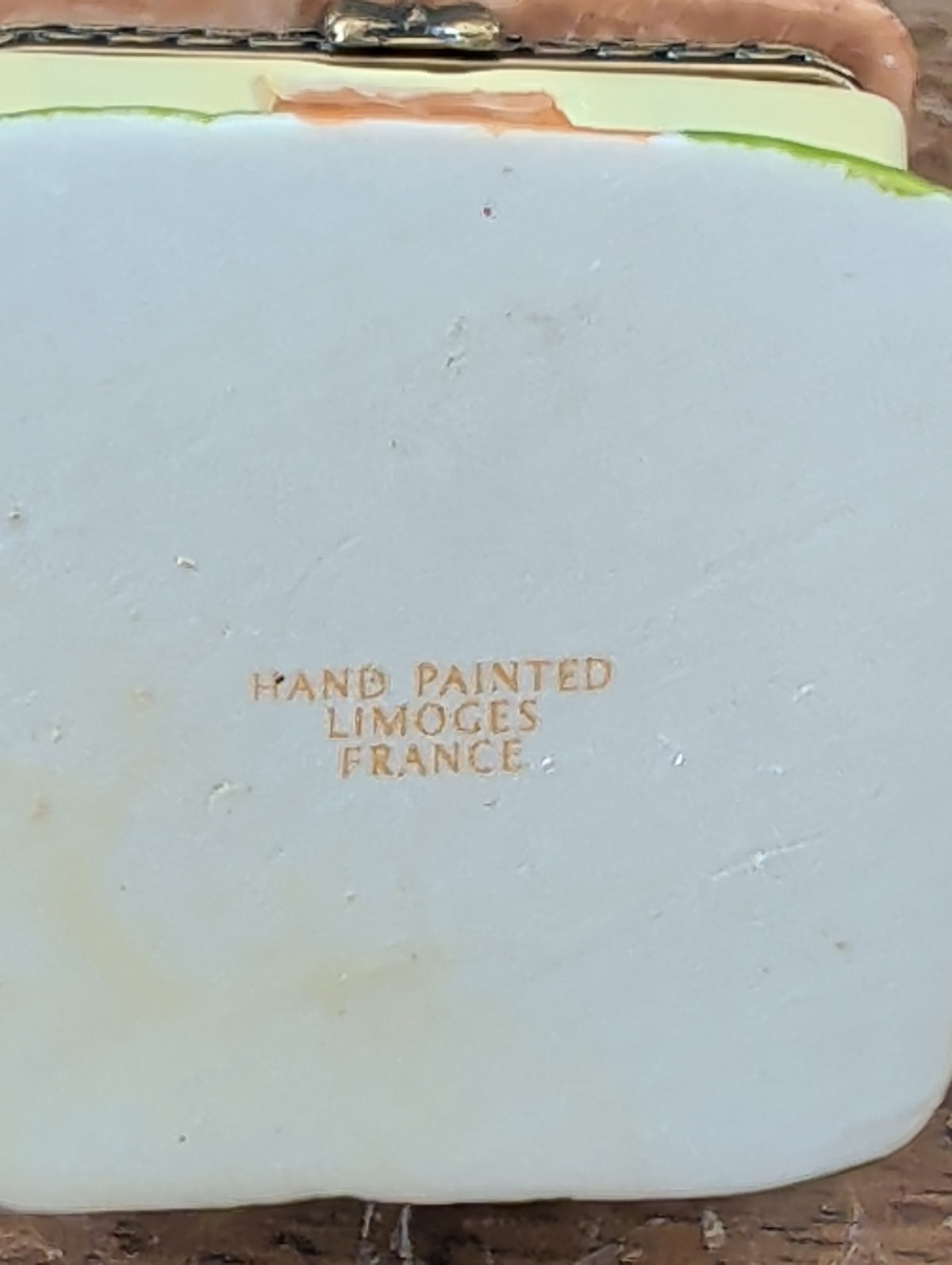 Kleine Antike Limoges Porzellan Dose mit Huhn – Frankreich Vintage Sammlerstück