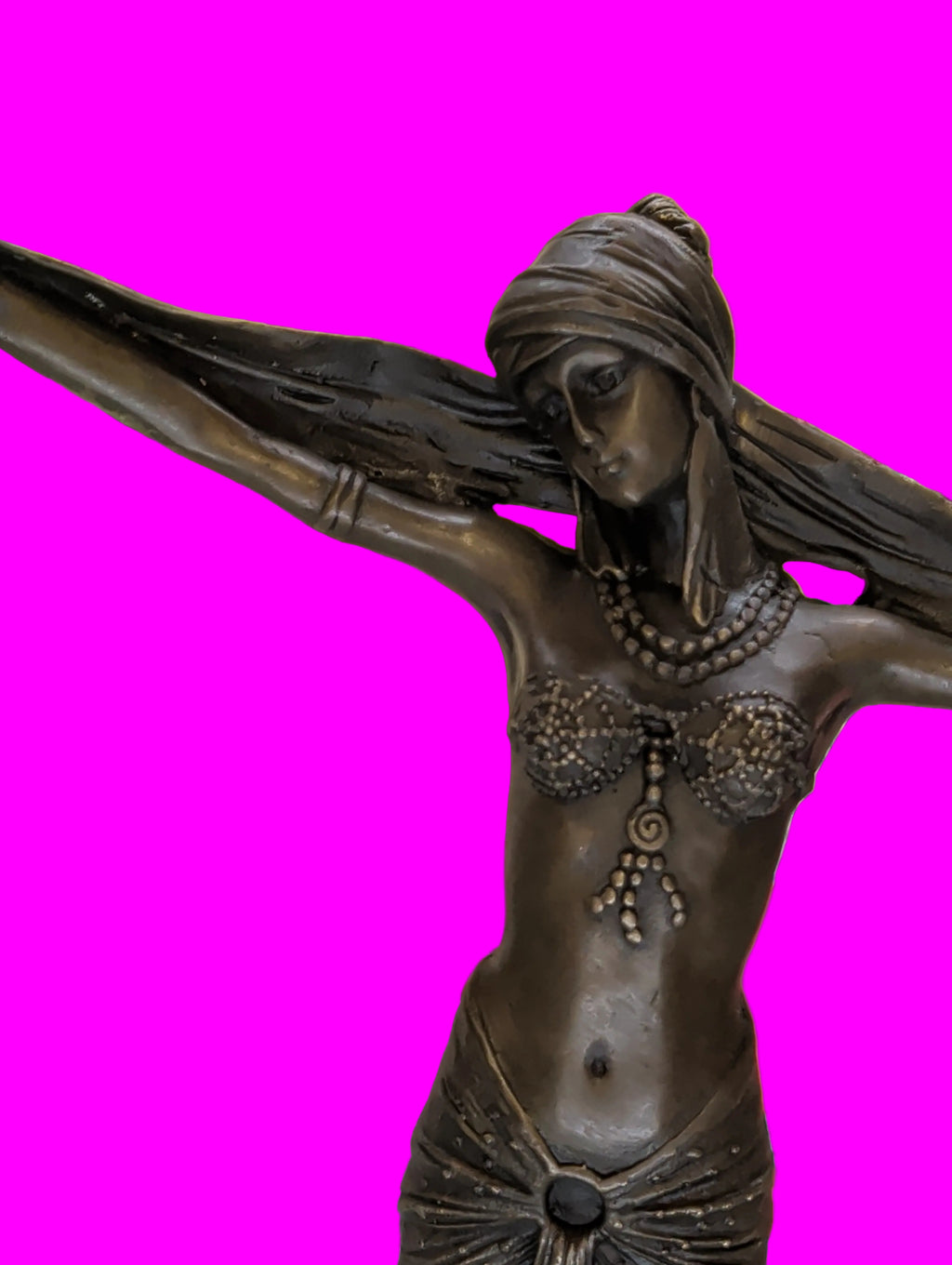 Lässige Bronzefigur, signiert – 42 cm, 100% Bronze