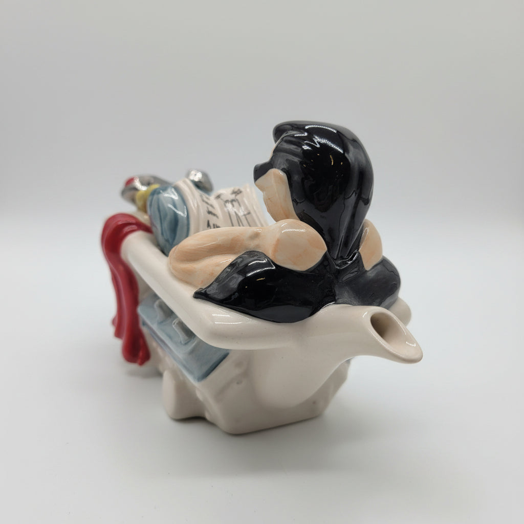 Vintage Elvis  Teekannemann schauckelstuhl in eiener Badewanne