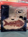 Bol en céramique antique avec motif de poisson – 24 x 24 cm