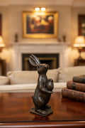 Bronzefigur Hase – Liebhaberstück mit feiner Patina